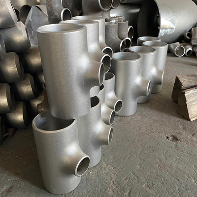 Sandblasting 1 Inch Black Pipe Tee Wpb 45 Degree Lateral Tee DN15-DN3000 Size